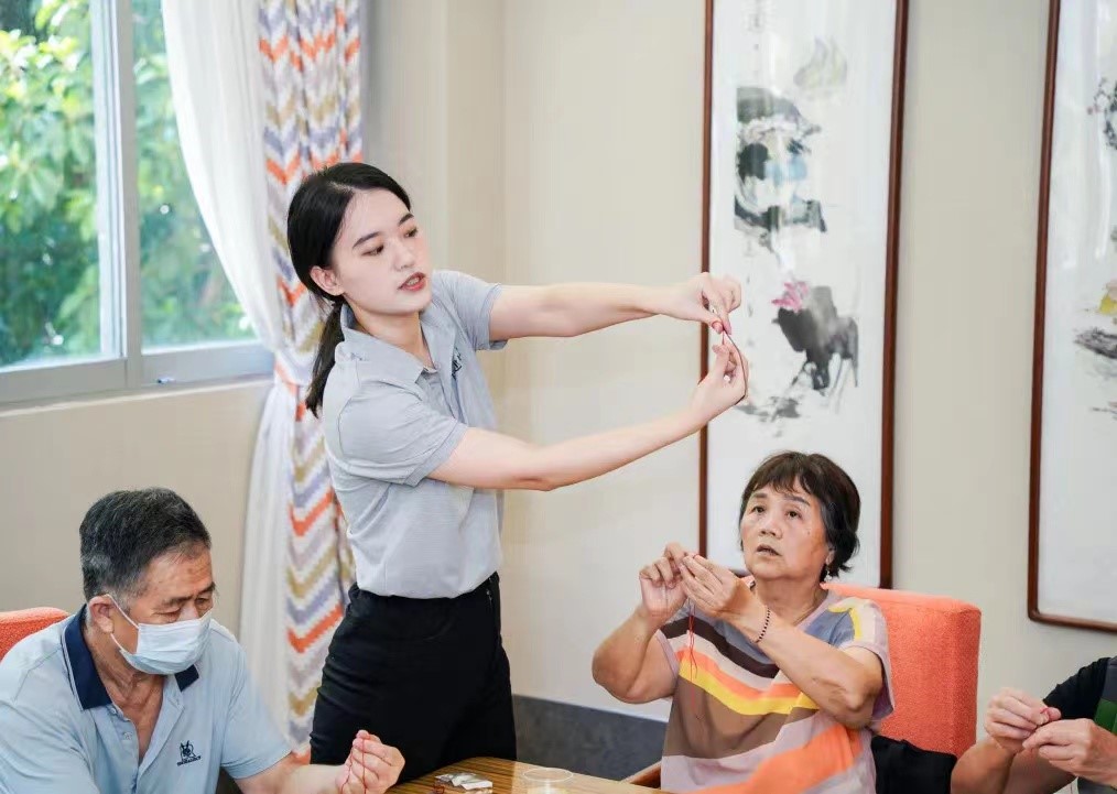 華頤手工活動(dòng).jpg